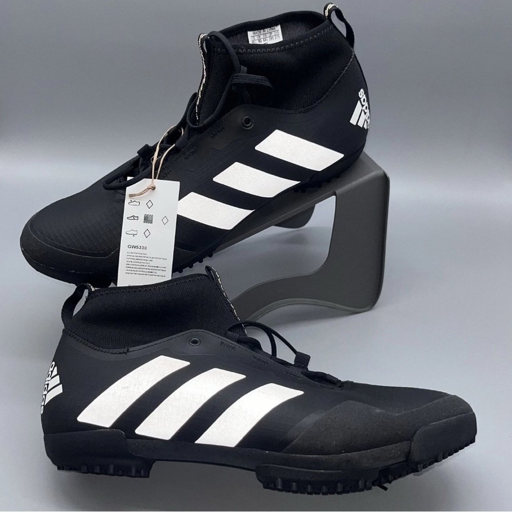 Sz 10.5 - Adidas The Gravel Cycling Mid Shoes Mens Core Black/White GW5330 NEW